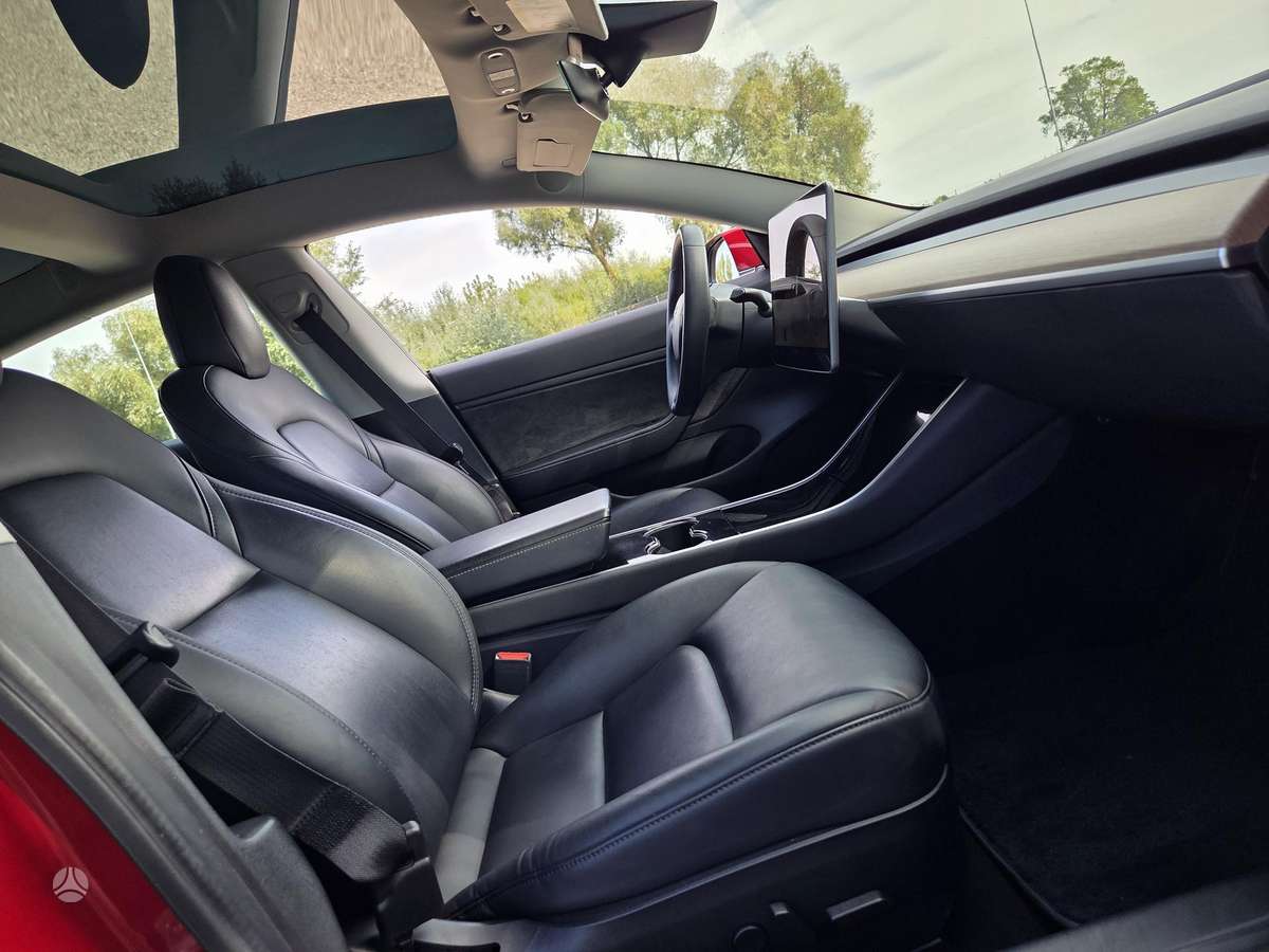 Tesla Model 3, 81 кВт·ч, Хэтчбек