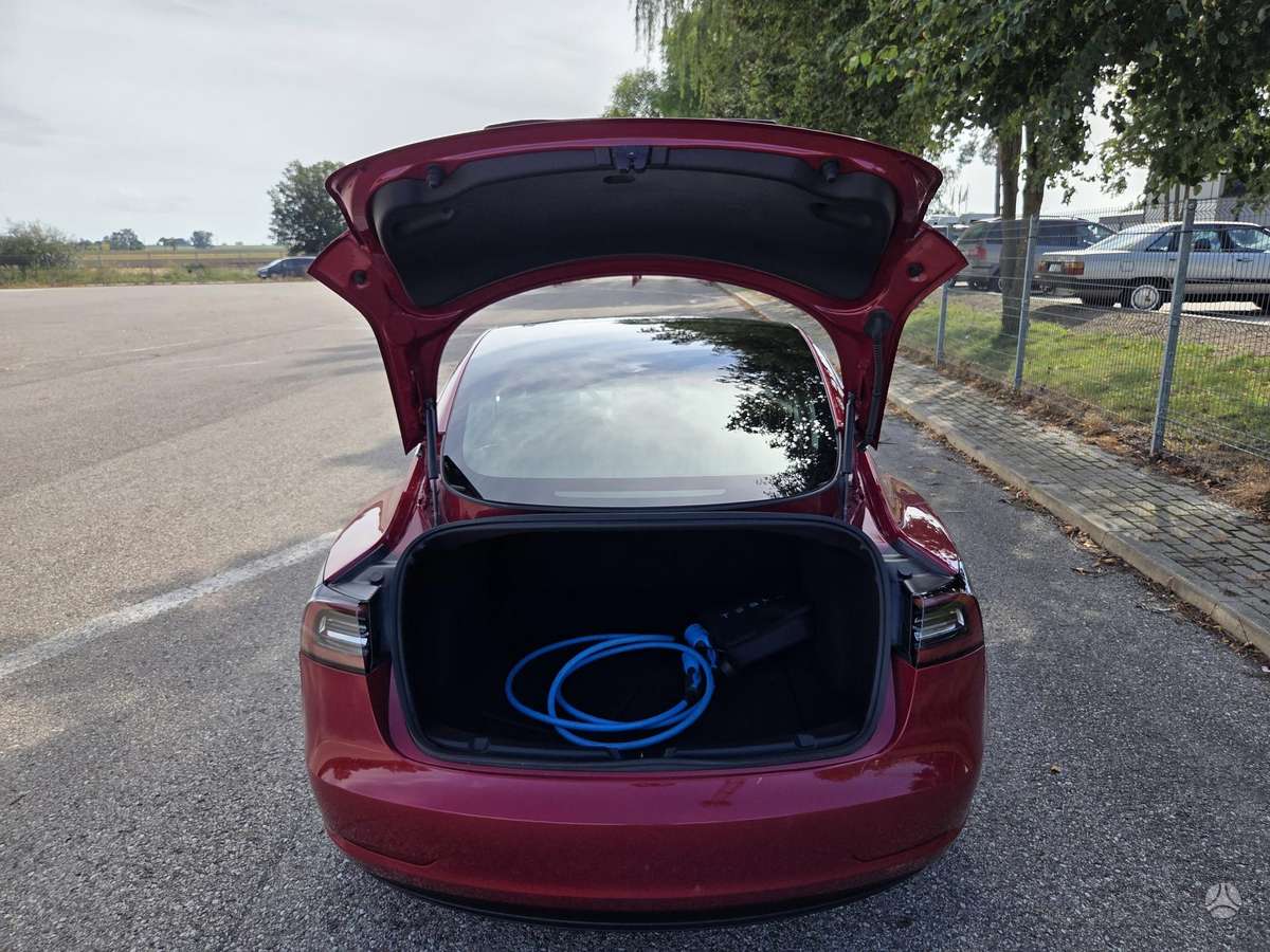 Tesla Model 3, 81 кВт·ч, Хэтчбек