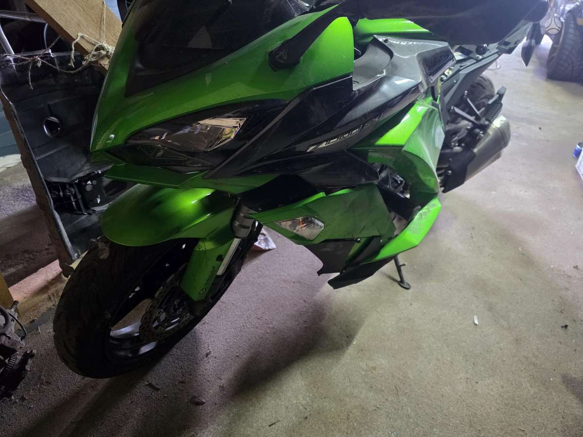 Kawasaki Z, supermoto