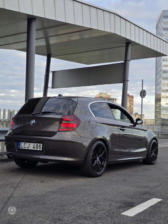 BMW 123, 2.0 l., Хэтчбек