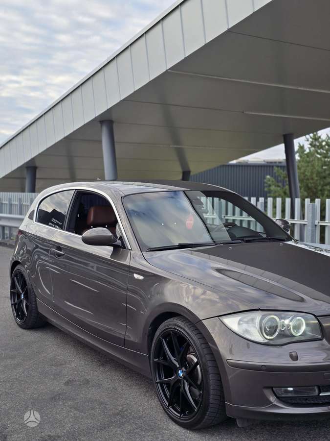 BMW 123, 2.0 l., Хэтчбек