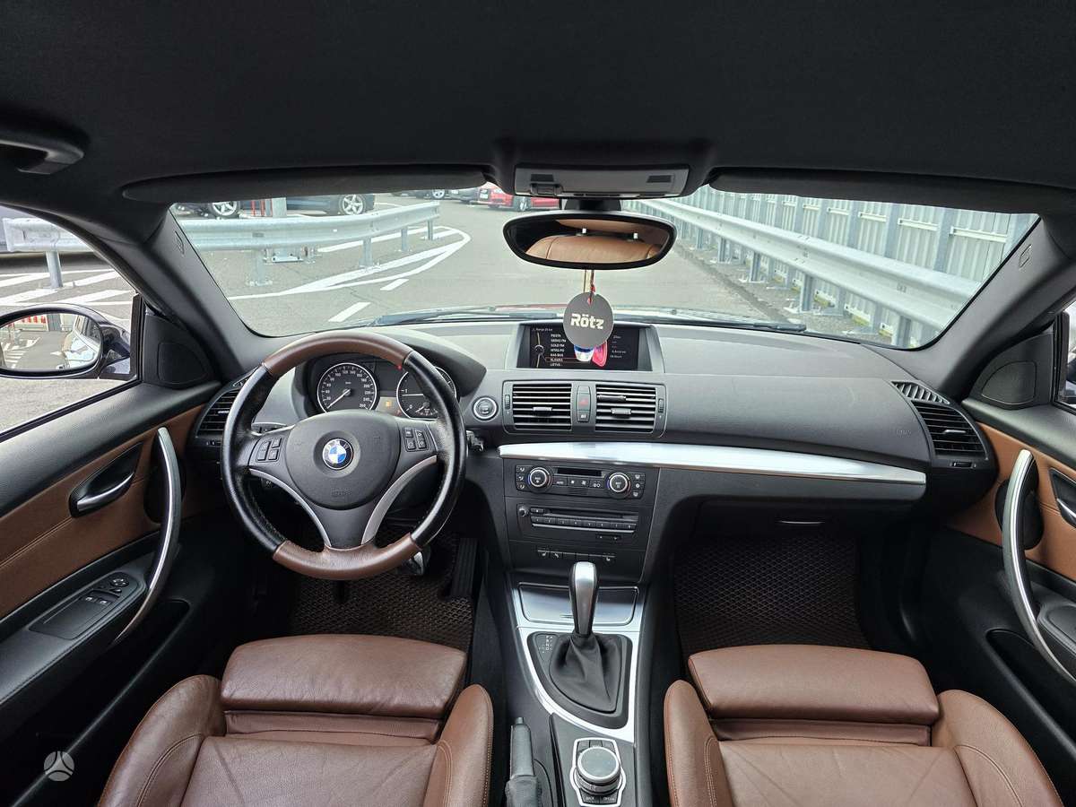 BMW 123, 2.0 l., hatchback