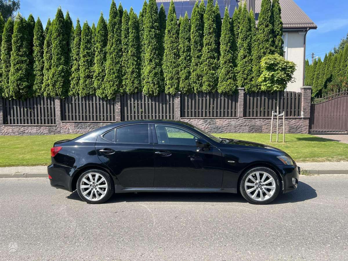 Lexus IS 250, 2.5 l., Седан