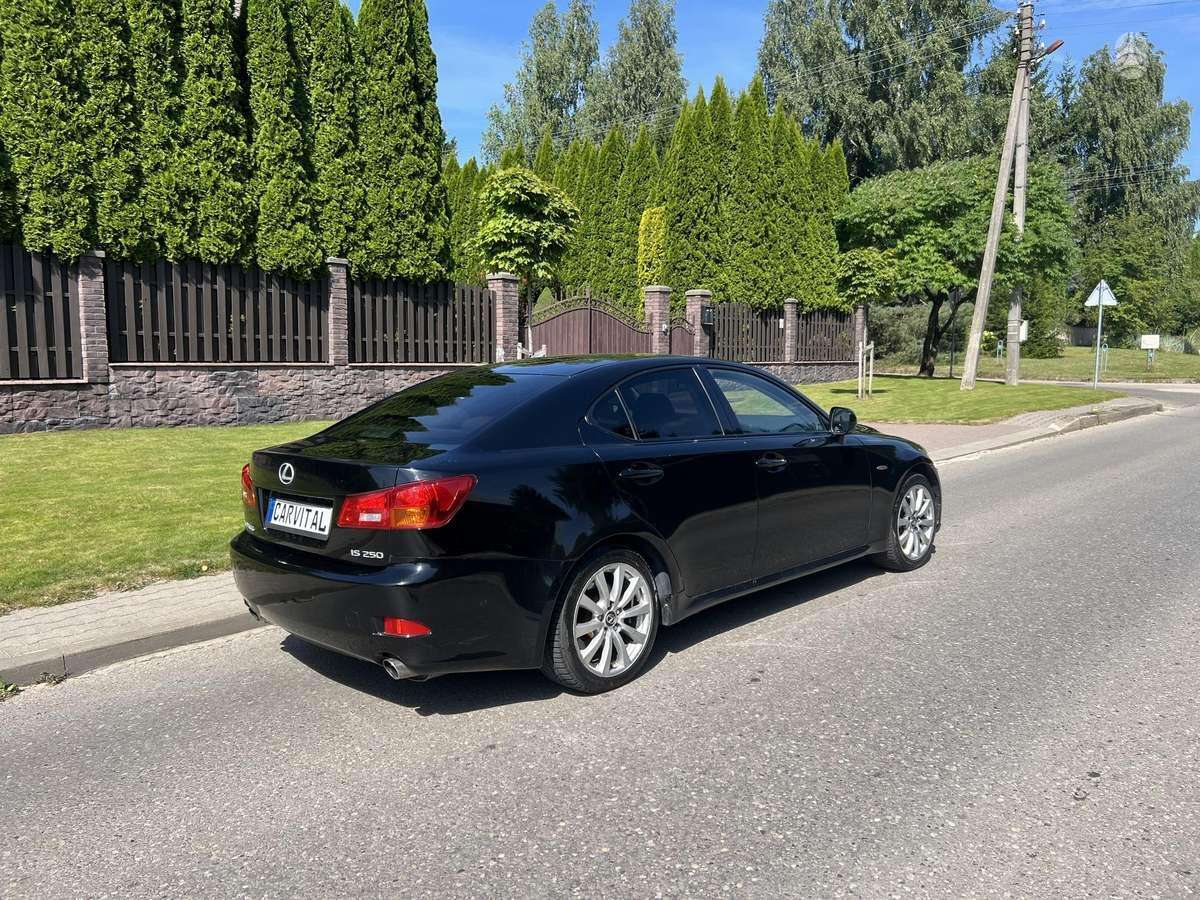 Lexus IS 250, 2.5 l., Седан