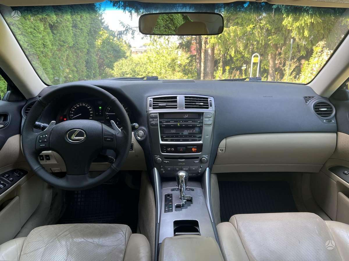 Lexus IS 250, 2.5 l., Седан