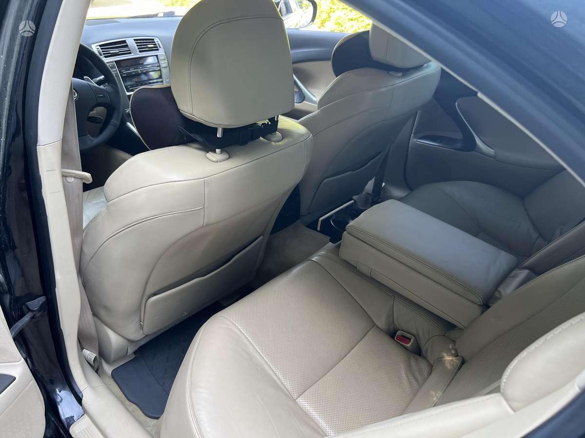 Lexus IS 250, 2.5 l., Седан