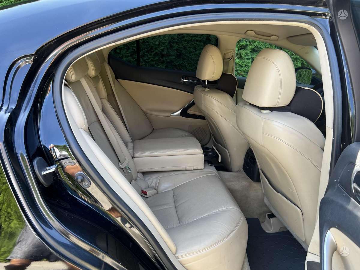 Lexus IS 250, 2.5 l., Седан