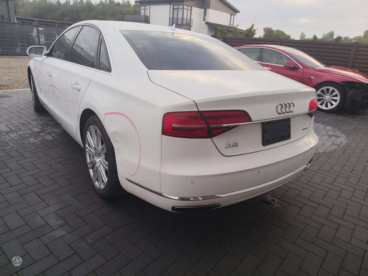 Audi A8, 3.0 l., Седан