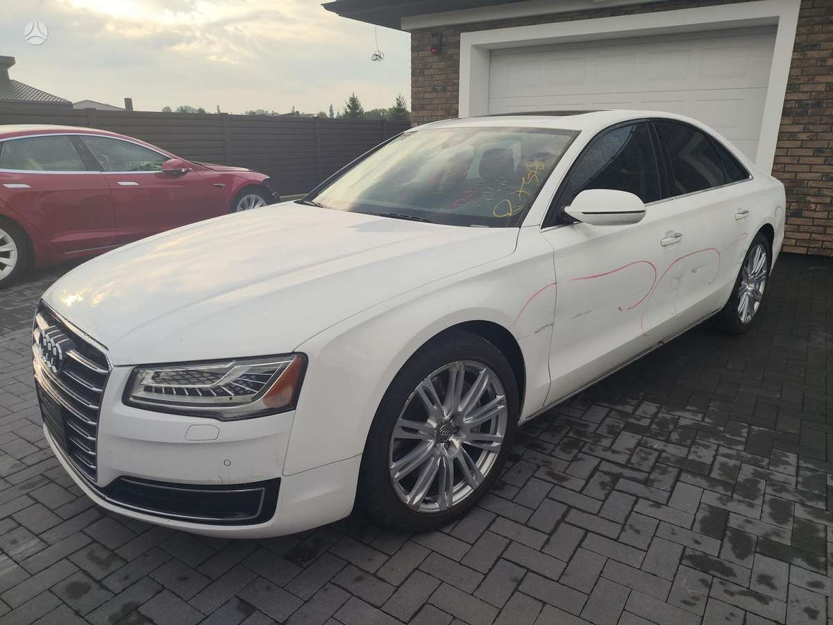 Audi A8, 3.0 l., Седан