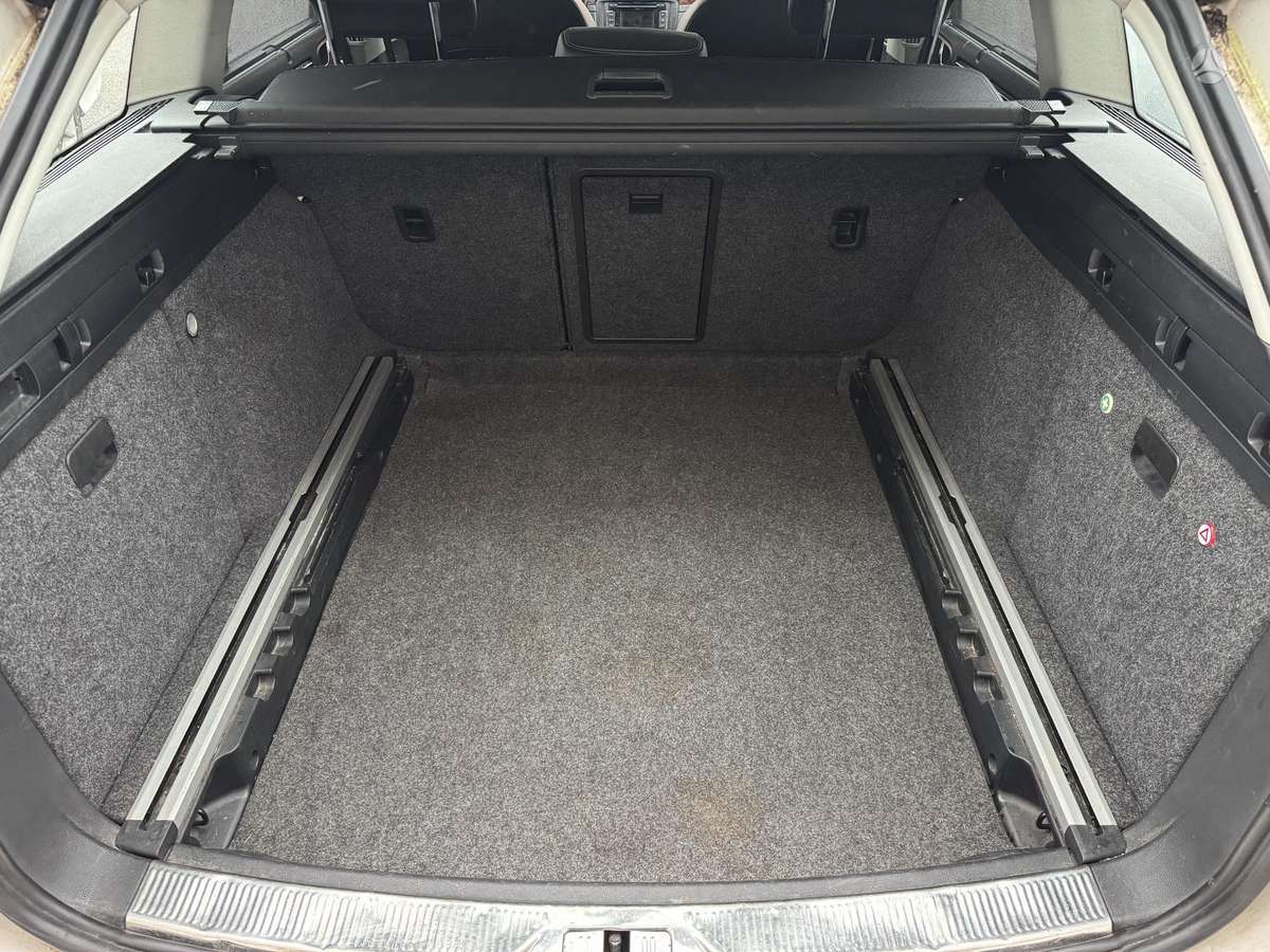 Skoda Superb, 2.0 l., Универсал