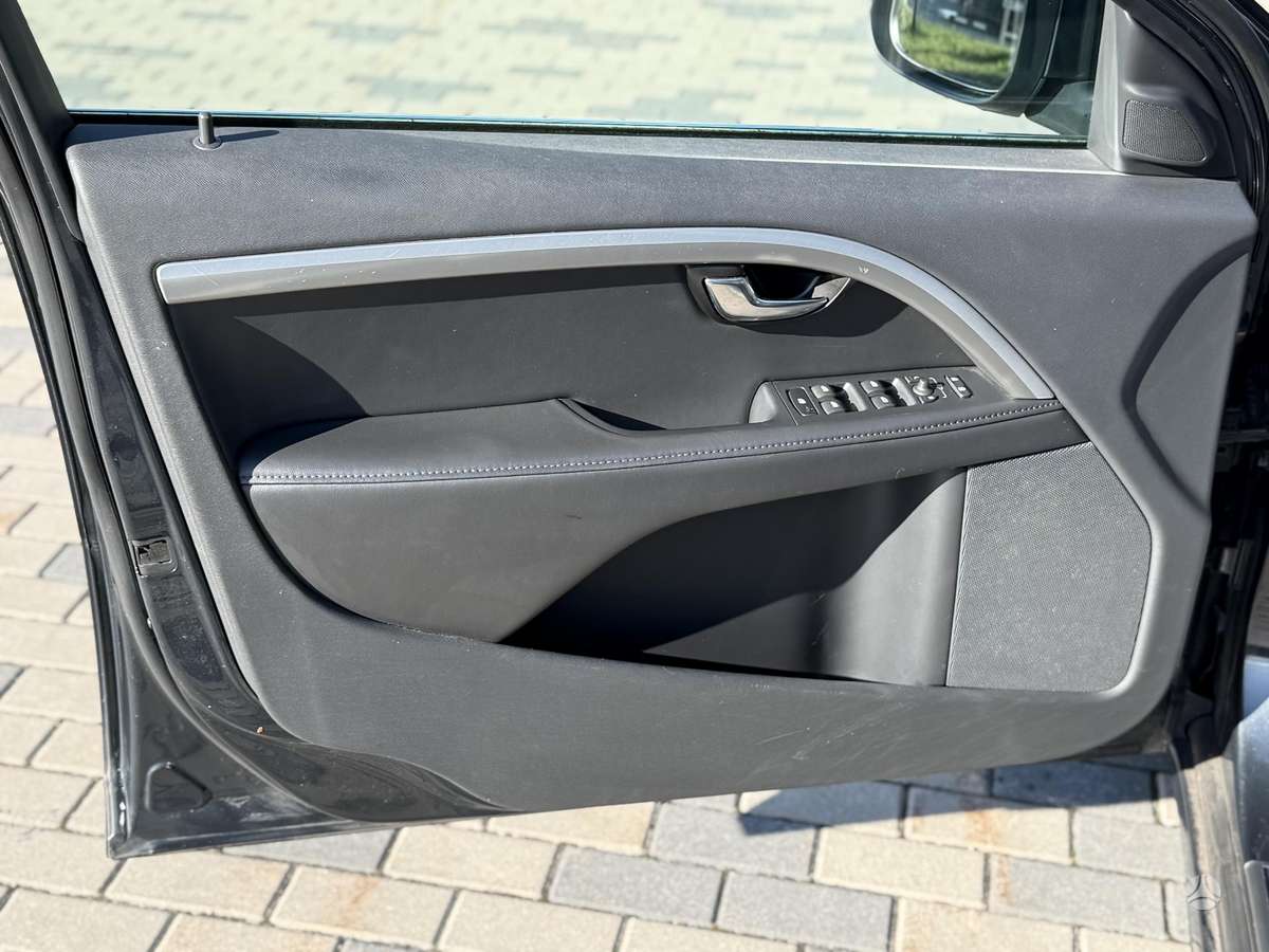 Volvo V70, 2.0 l., Универсал