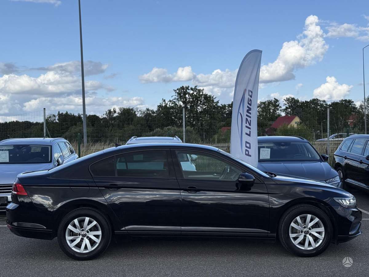 Volkswagen Passat - 4