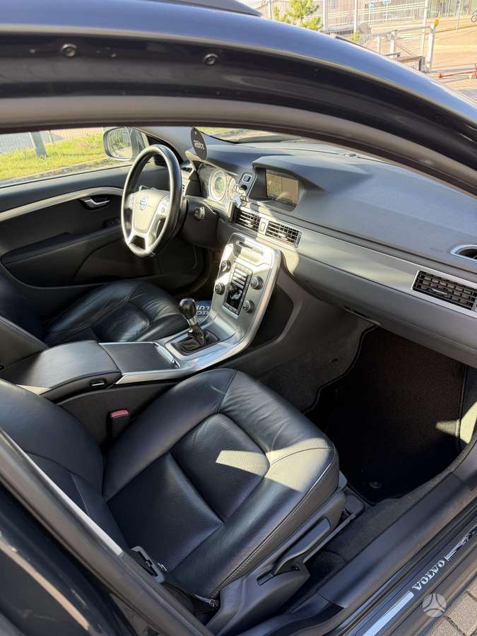 Volvo V70, 2.0 l., wagon