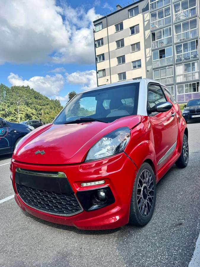 Ligier JS50, 0.5 l., Седан