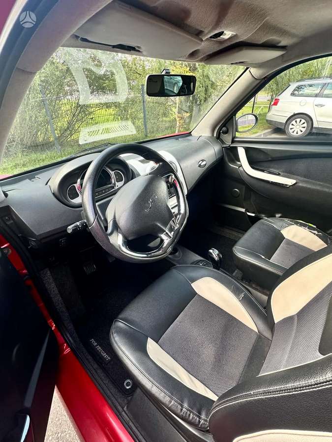 Ligier JS50, 0.5 l., Седан