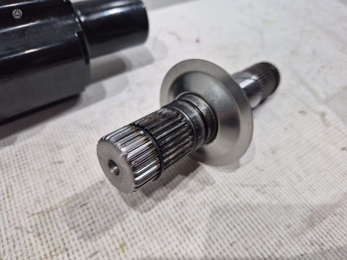 Dodge Ram, 68537122AA / 68567787AA, drive axle
