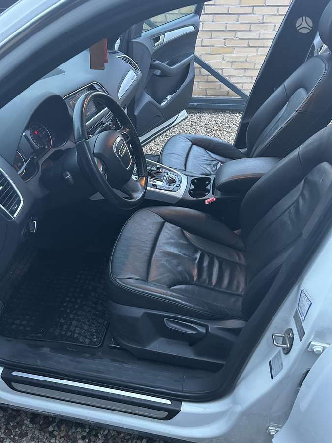 Audi Q5, 2.0 l., Минивэн