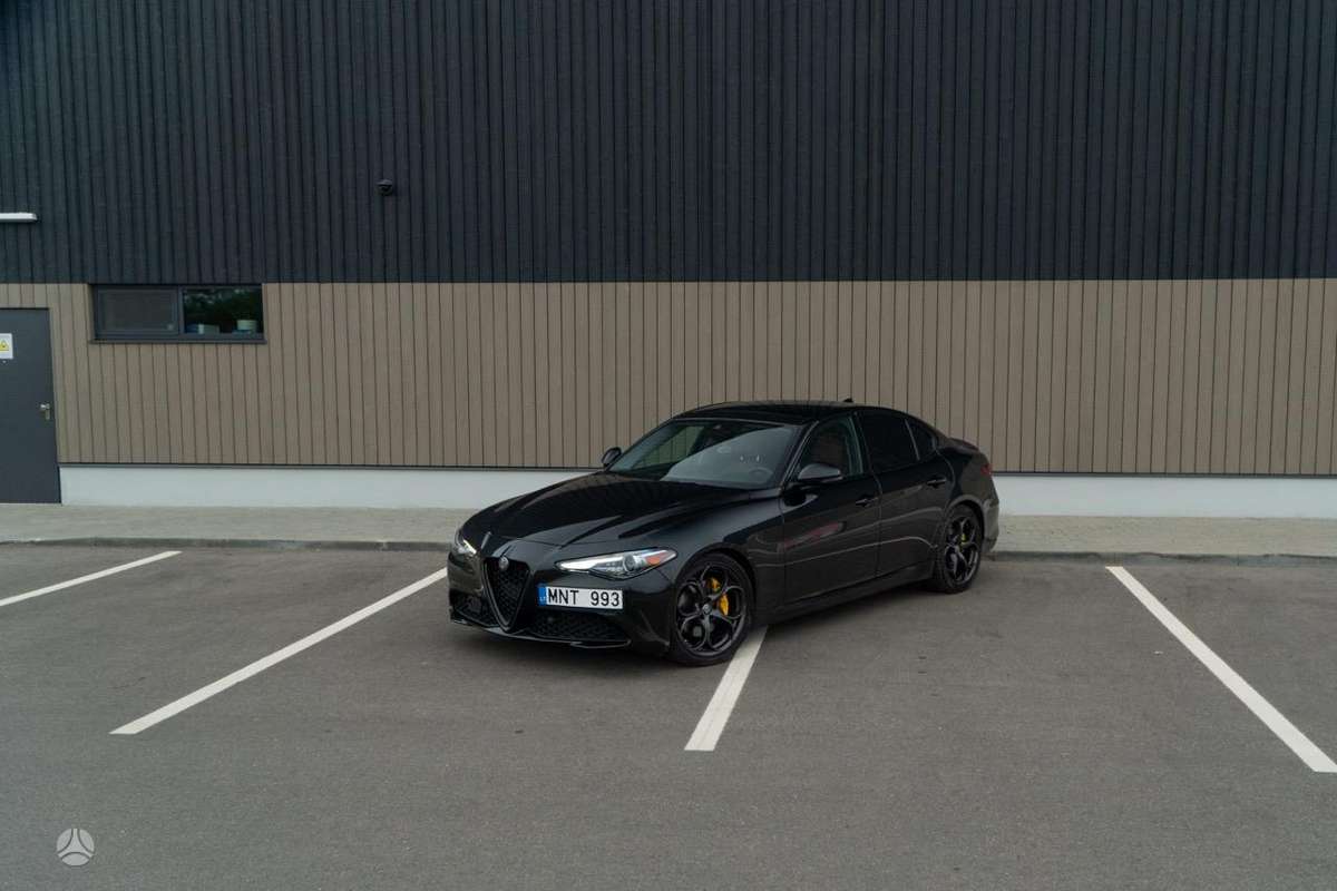 Alfa Romeo Giulia, 2.0 l., Седан