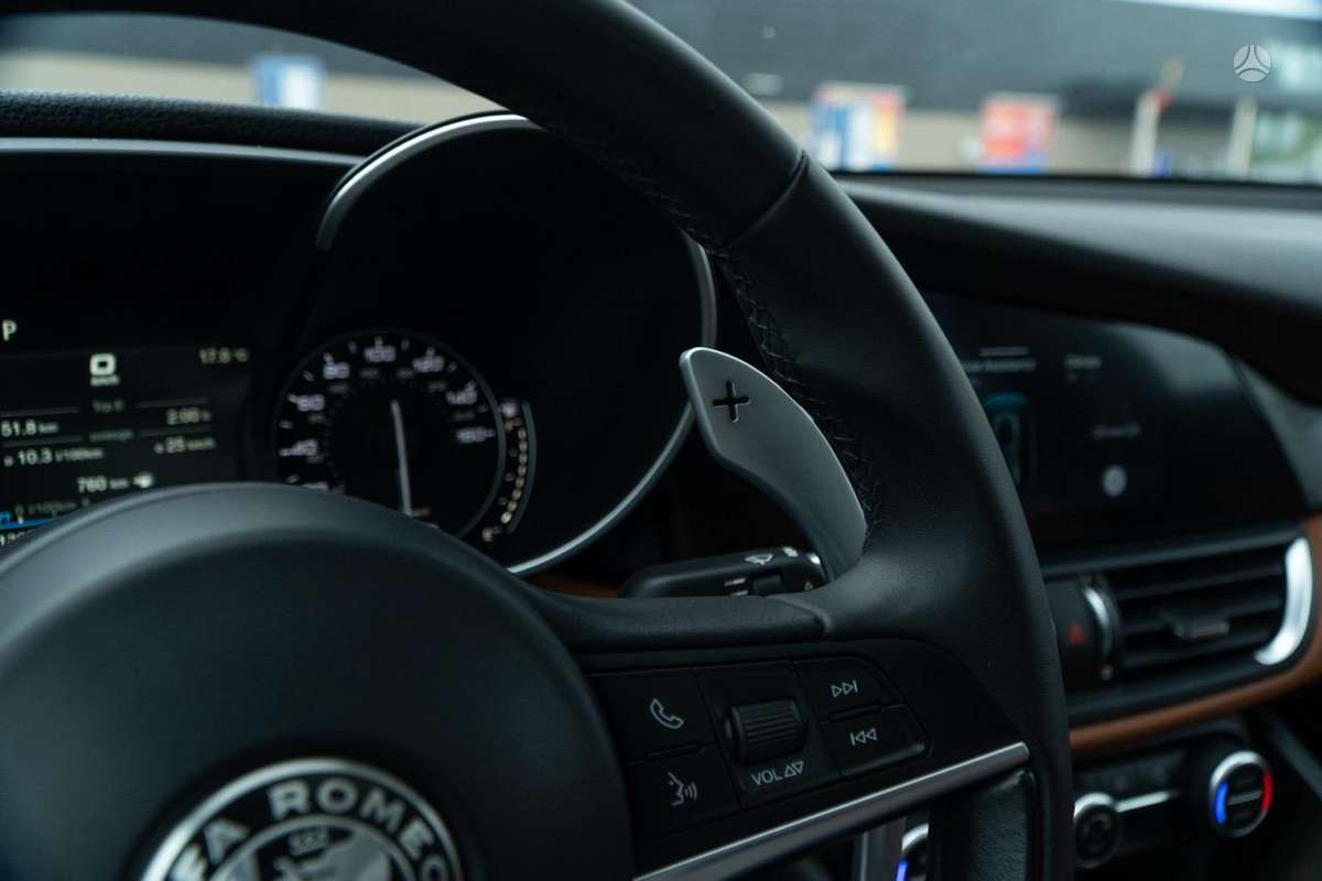 Alfa Romeo Giulia, 2.0 l., Седан