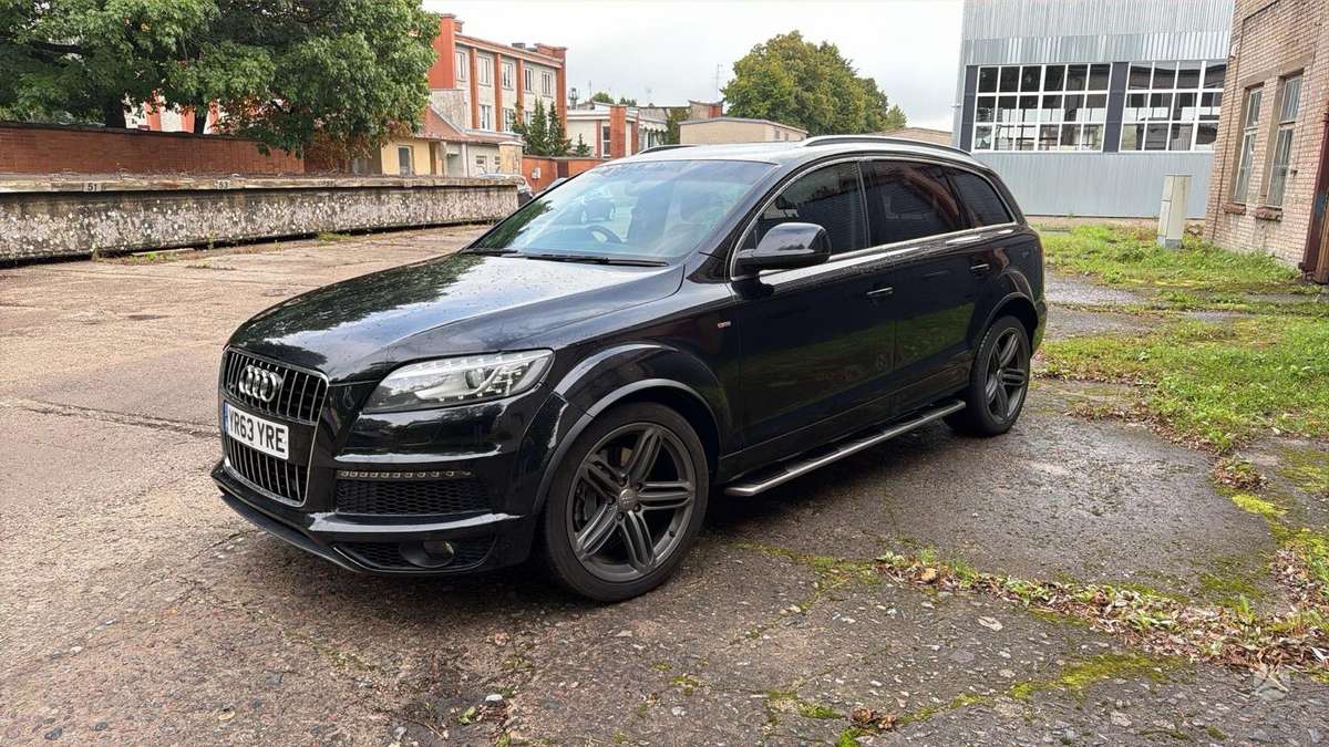 Audi Q7 S line kablys kamera