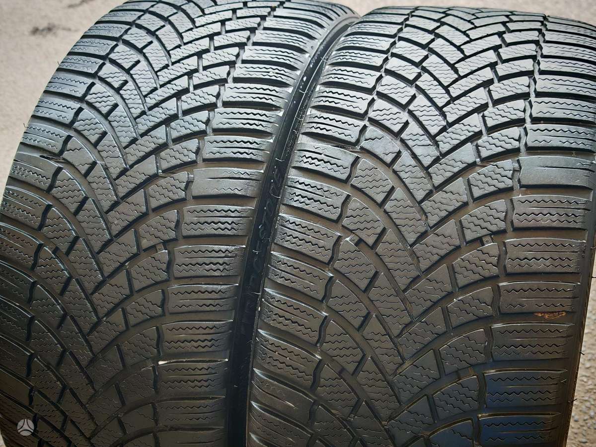 Bridgestone Blizzak LM005, winter 235/35 R19