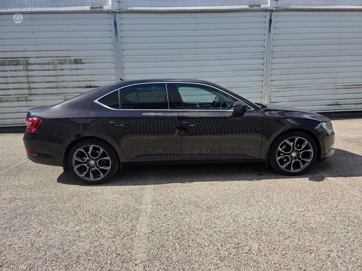 Škoda Superb - 4