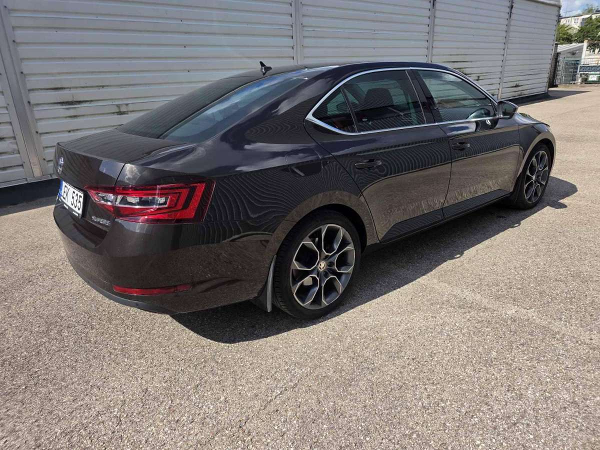 Škoda Superb - 6