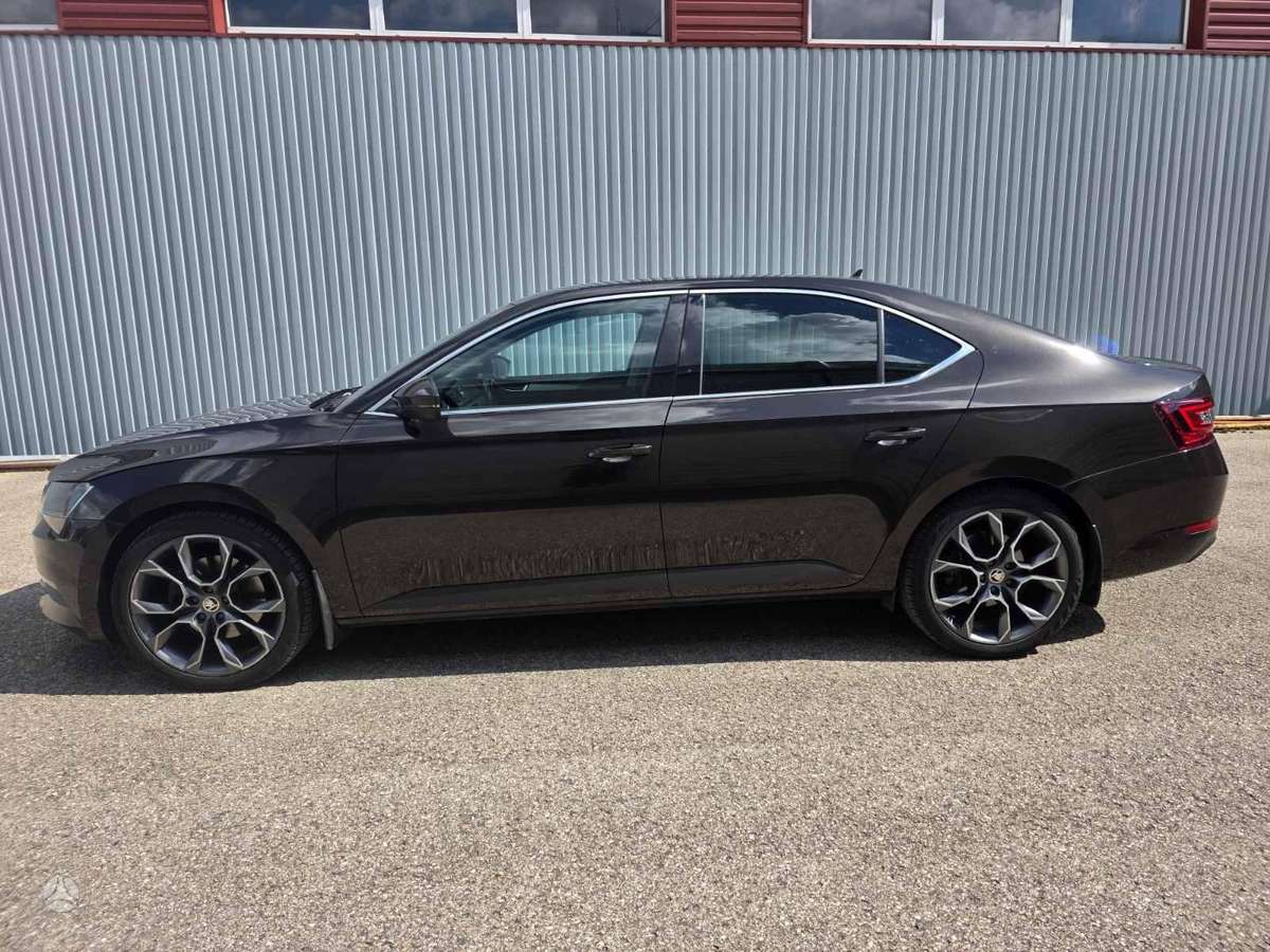 Škoda Superb - 5