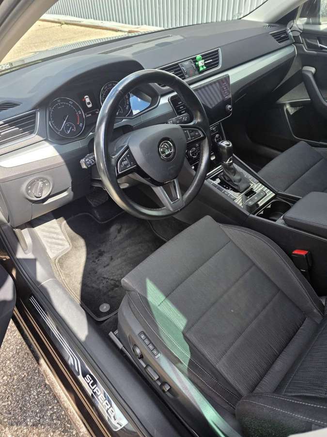 Škoda Superb - 10