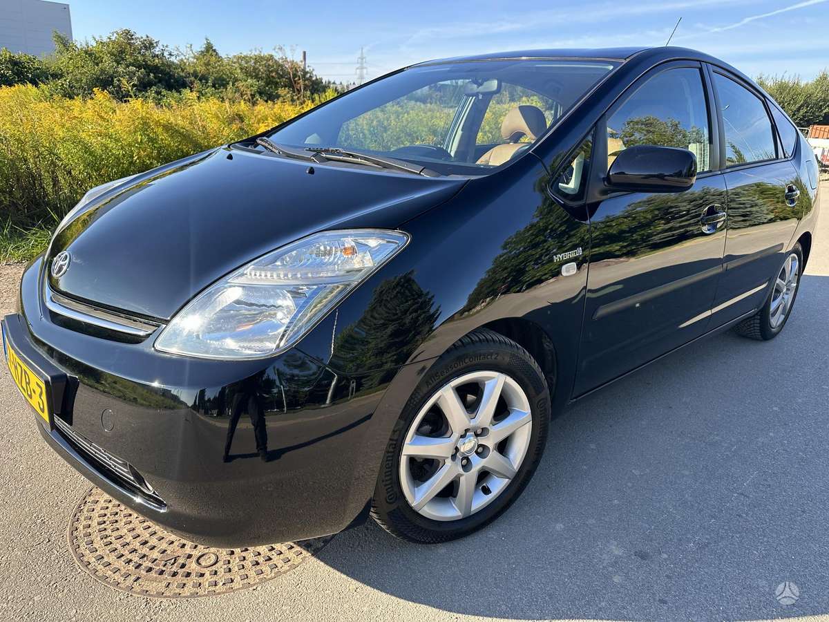 Toyota Prius - 10