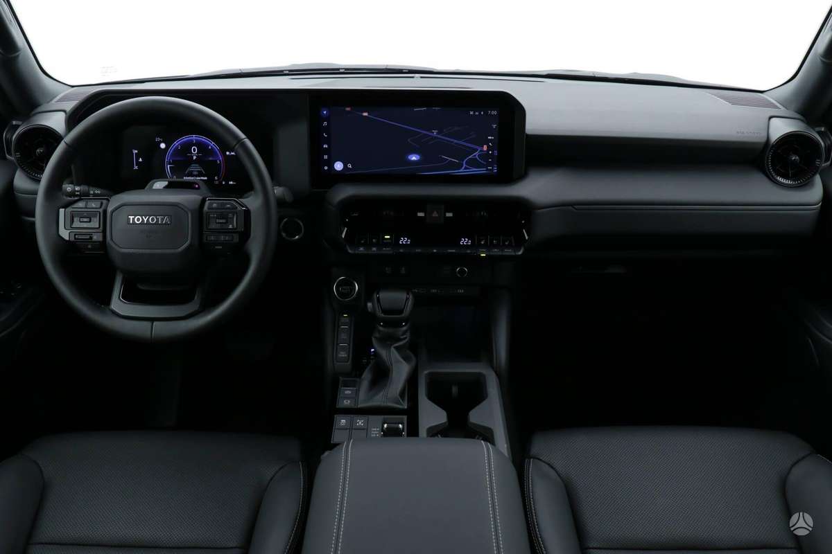 Toyota Land Cruiser - 7