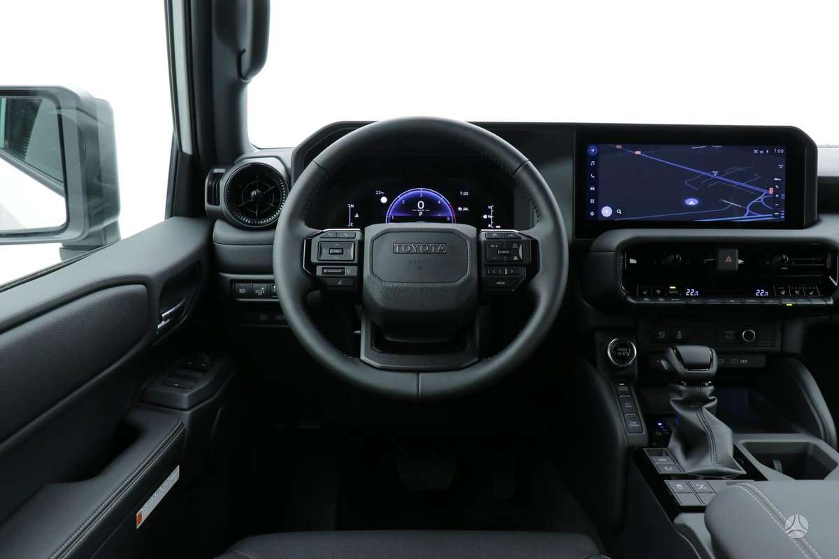 Toyota Land Cruiser - 8