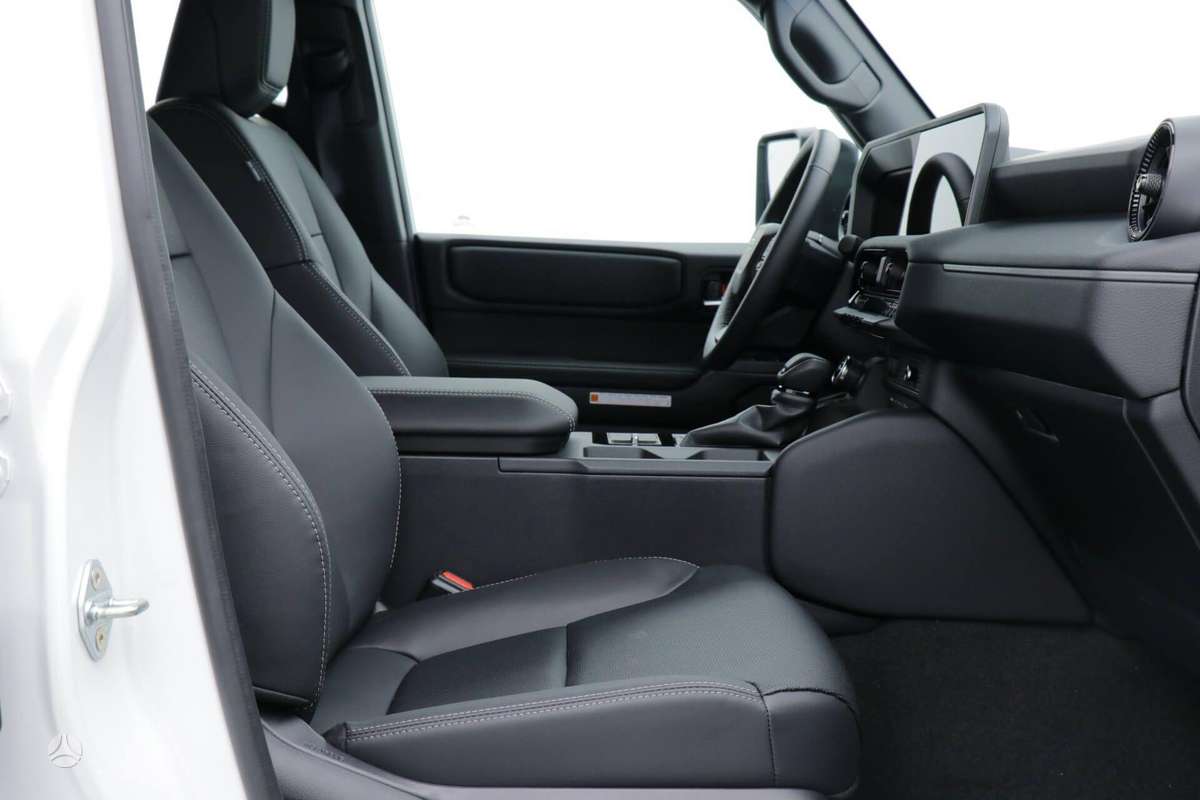 Toyota Land Cruiser - 9