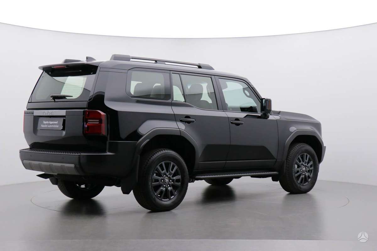 Toyota Land Cruiser - 2