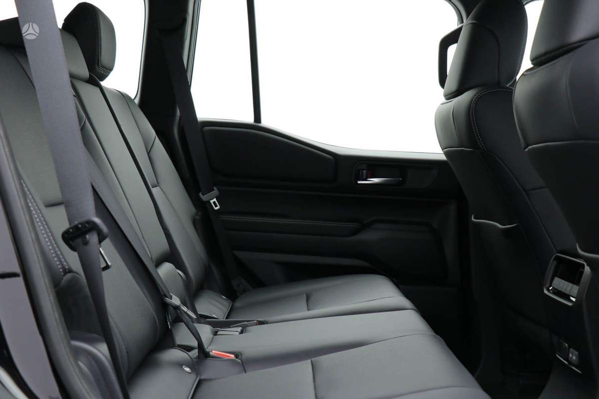Toyota Land Cruiser - 9
