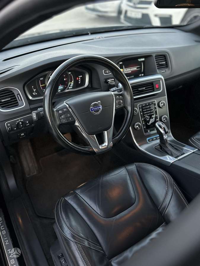 Volvo V60, 2.4 l., Универсал