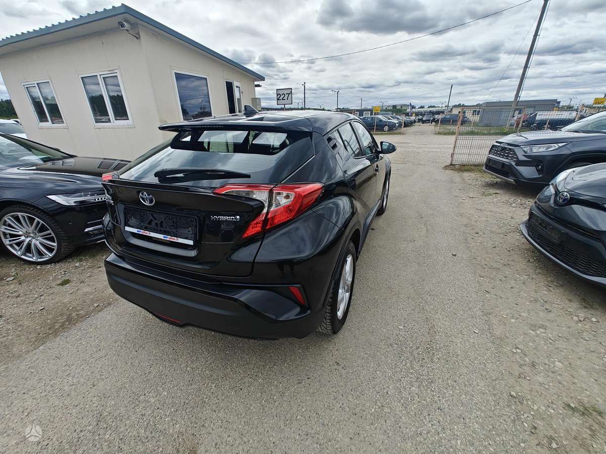 Toyota C-HR - 5