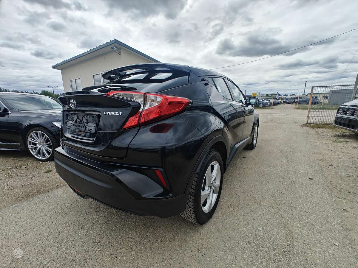 Toyota C-HR - 6
