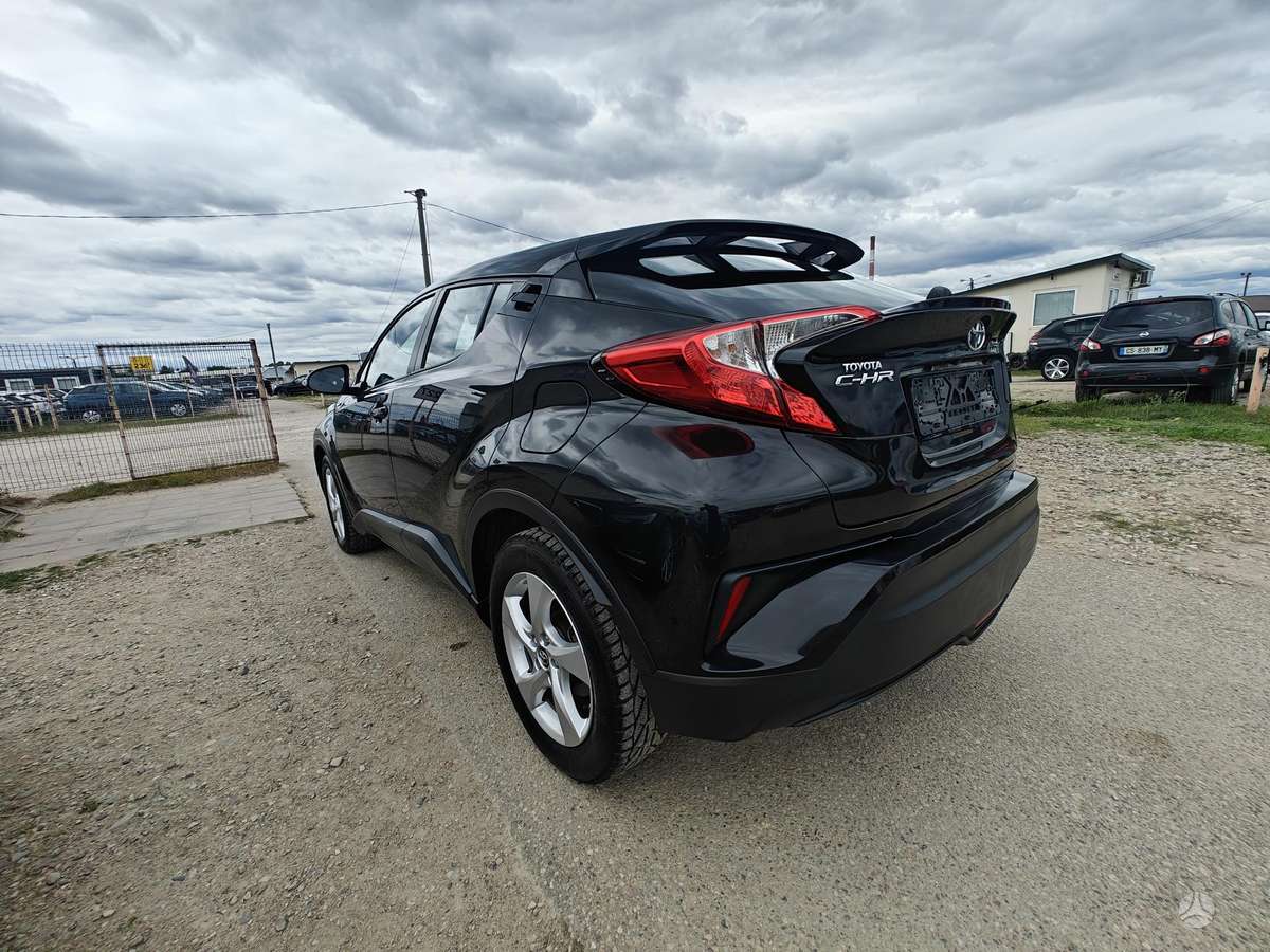 Toyota C-HR - 8