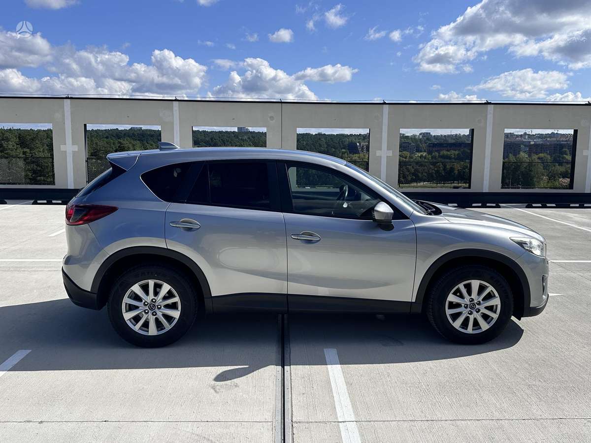 Mazda CX-5, 2.2 l., off-road / crossover