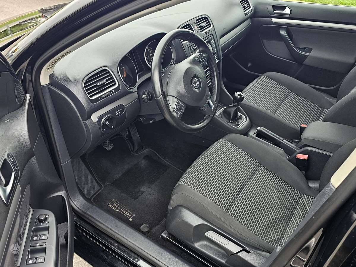 Volkswagen Golf - 7