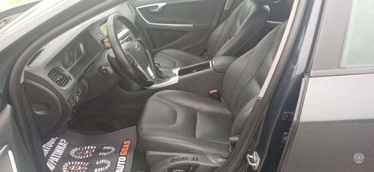 Volvo V60, 2.0 l., Хэтчбек