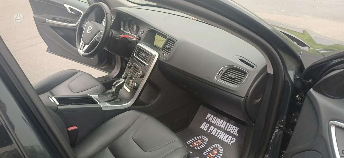 Volvo V60, 2.0 l., hatchback