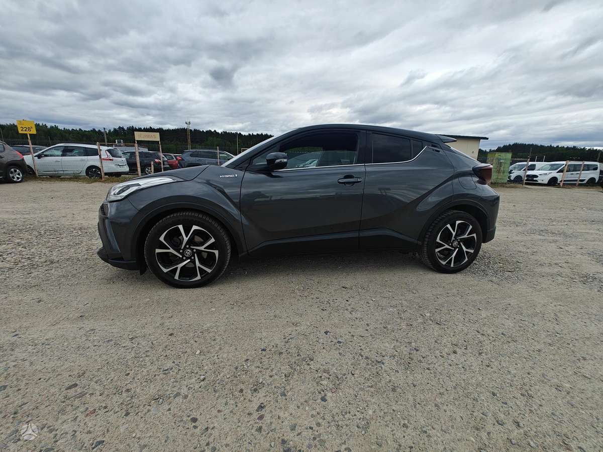 Toyota C-HR - 5