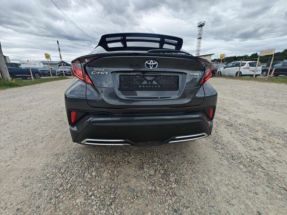 Toyota C-HR - 12
