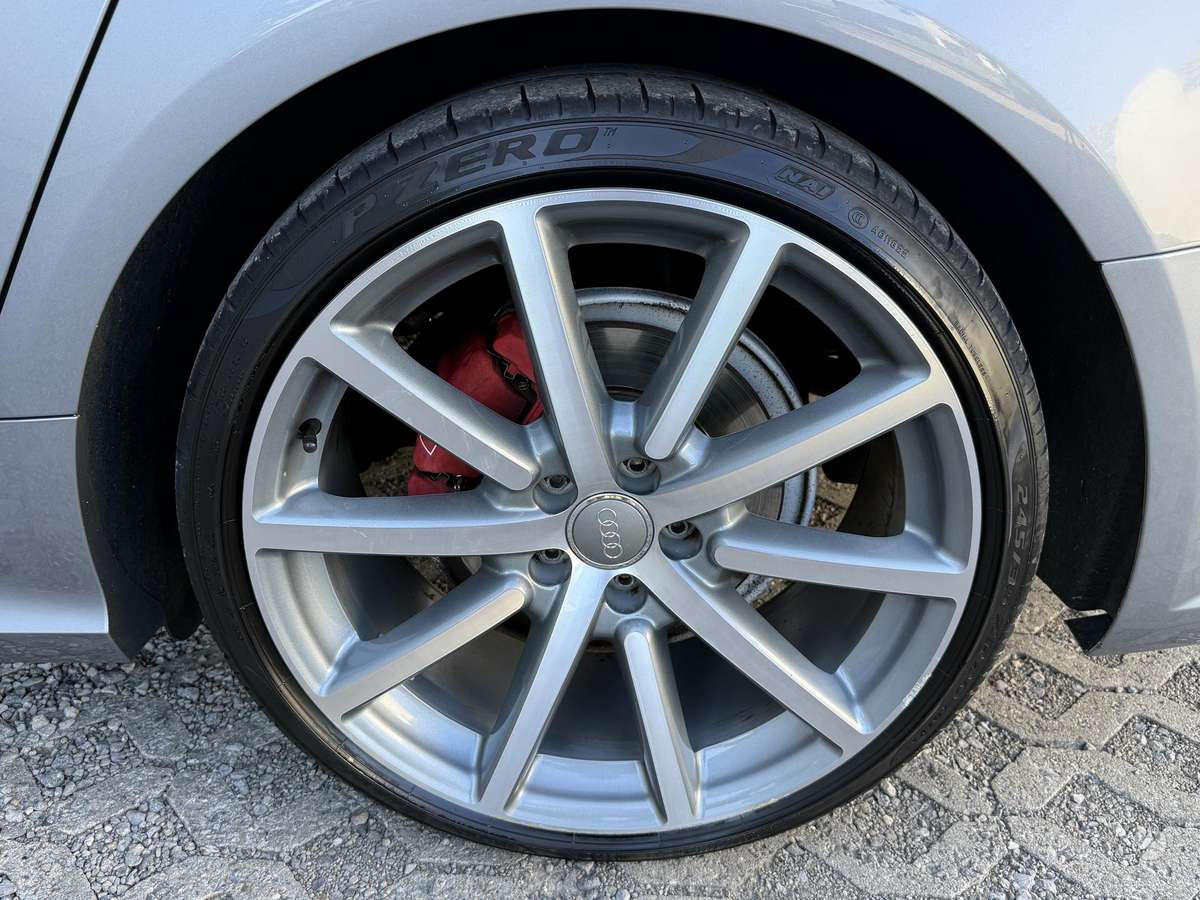 Audi A6, 2.0 l., universalas