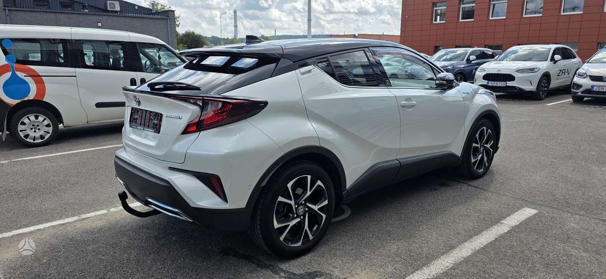 Toyota C-HR - 4