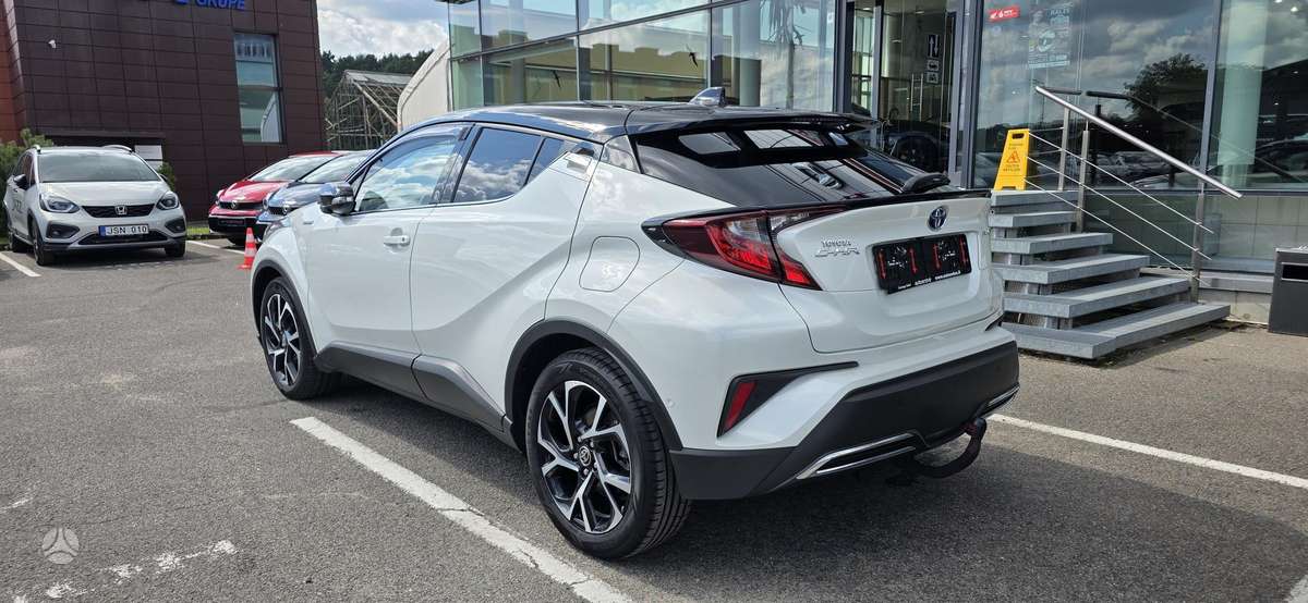 Toyota C-HR - 5