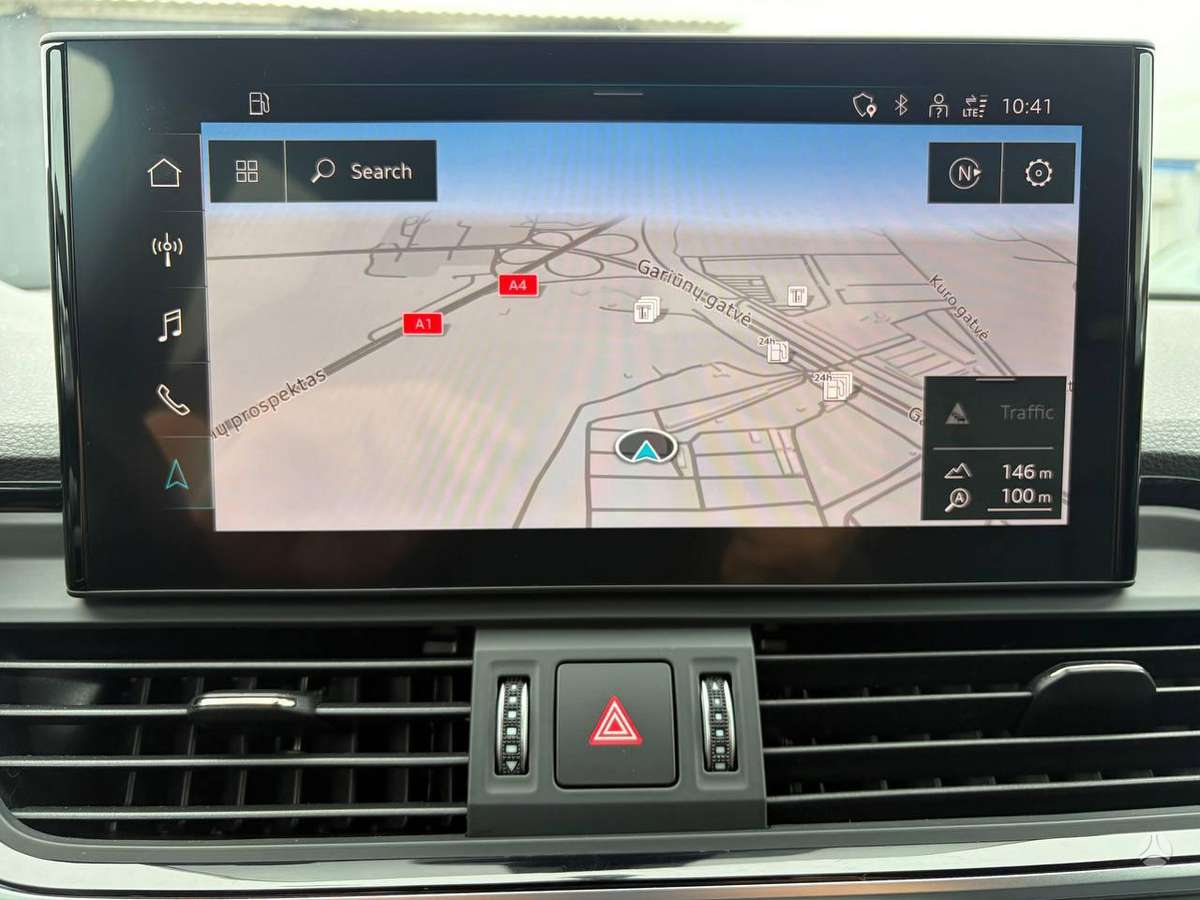 Audi Q5, 2.0 l., Внедорожник / Кроссовер