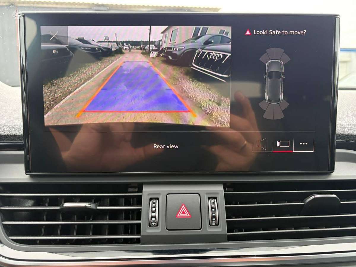 Audi Q5, 2.0 l., Внедорожник / Кроссовер